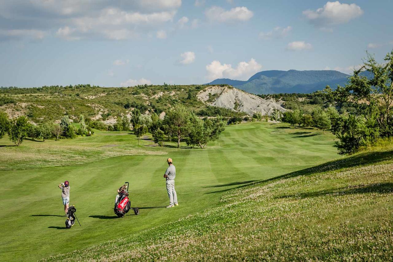 ​Exe Las Margas Golf ラタス エクステリア 写真