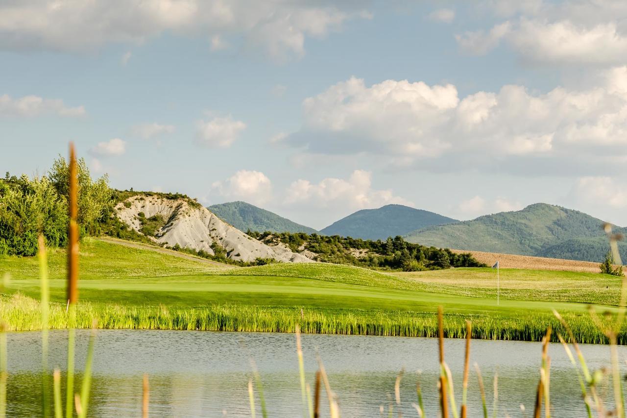 ​Exe Las Margas Golf ラタス エクステリア 写真